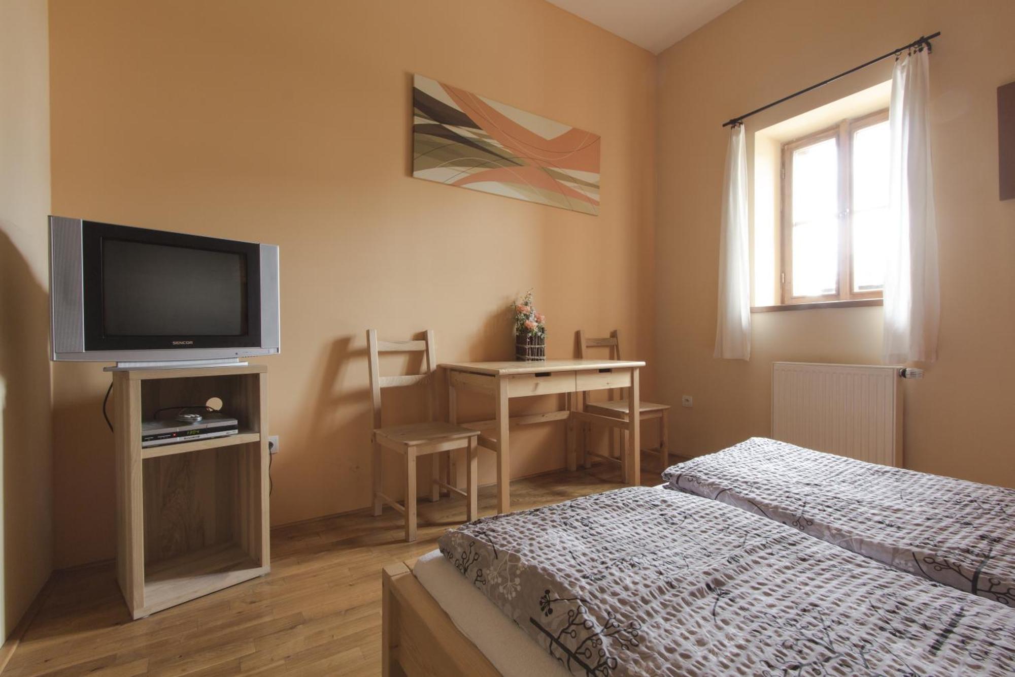Penzion Ve Stoleti Lodenice Phòng bức ảnh